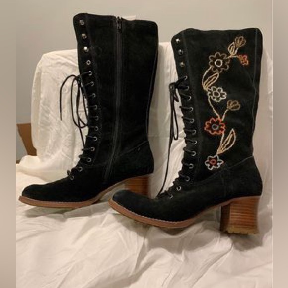 Boho suede ladies sz 6 1/2 boots - NEW - Picture 3 of 8